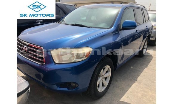 Buy Import Toyota Highlander Blue Car in Import - Dubai in Baa