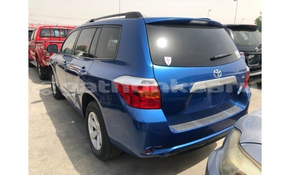 Buy Import Toyota Highlander Blue Car in Import - Dubai in Baa Buy Import Toyota Highlander Blue Car in Import - Dubai in Baa
