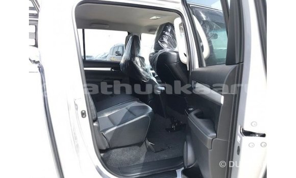 Buy Import Toyota Hilux Other Car in Import - Dubai in Baa Buy Import Toyota Hilux Other Car in Import - Dubai in Baa