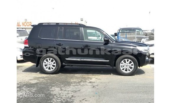 Buy Import Toyota Land Cruiser Black Car in Import - Dubai in Baa Buy Import Toyota Land Cruiser Black Car in Import - Dubai in Baa