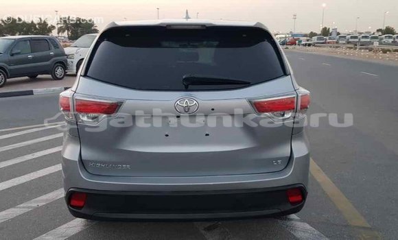 Buy Import Toyota Highlander Other Car in Import - Dubai in Baa Buy Import Toyota Highlander Other Car in Import - Dubai in Baa