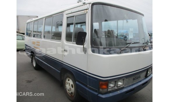 Buy Import Toyota Coaster White Car in Import - Dubai in Baa Buy Import Toyota Coaster White Car in Import - Dubai in Baa