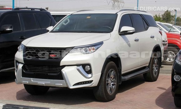 Buy Import Toyota Fortuner White Car in Import - Dubai in Baa Buy Import Toyota Fortuner White Car in Import - Dubai in Baa