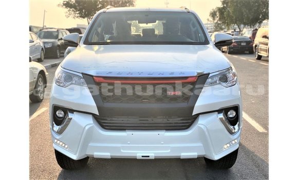 Buy Import Toyota Fortuner White Car in Import - Dubai in Baa Buy Import Toyota Fortuner White Car in Import - Dubai in Baa