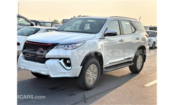 Buy Import Toyota Fortuner White Car in Import - Dubai in Baa Buy Import Toyota Fortuner White Car in Import - Dubai in Baa
