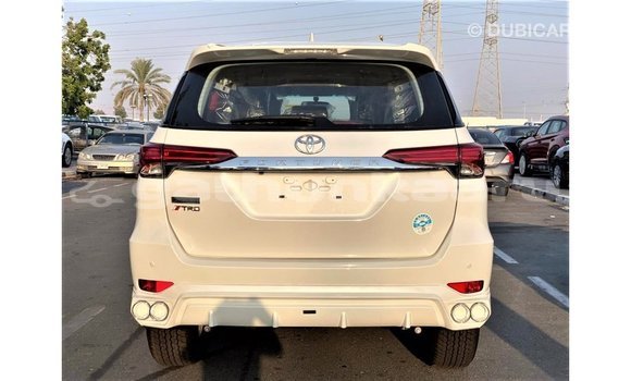Buy Import Toyota Fortuner White Car in Import - Dubai in Baa Buy Import Toyota Fortuner White Car in Import - Dubai in Baa