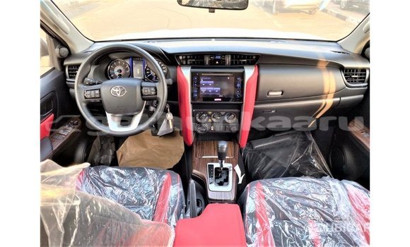 Buy Import Toyota Fortuner White Car in Import - Dubai in Baa Buy Import Toyota Fortuner White Car in Import - Dubai in Baa