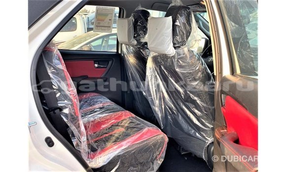 Buy Import Toyota Fortuner White Car in Import - Dubai in Baa Buy Import Toyota Fortuner White Car in Import - Dubai in Baa