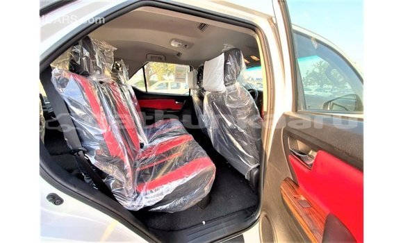 Buy Import Toyota Fortuner White Car in Import - Dubai in Baa Buy Import Toyota Fortuner White Car in Import - Dubai in Baa