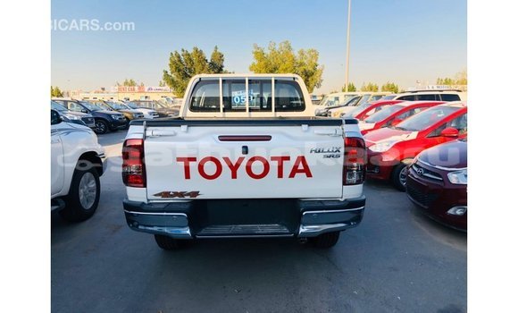 Buy Import Toyota Hilux White Car in Import - Dubai in Baa Buy Import Toyota Hilux White Car in Import - Dubai in Baa