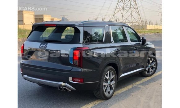 Buy Import Hyundai Chorus Other Truck in Import - Dubai in Baa Buy Import Hyundai Chorus Other Truck in Import - Dubai in Baa