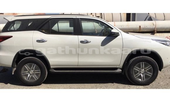 Buy Import Toyota Fortuner White Car in Import - Dubai in Baa Buy Import Toyota Fortuner White Car in Import - Dubai in Baa