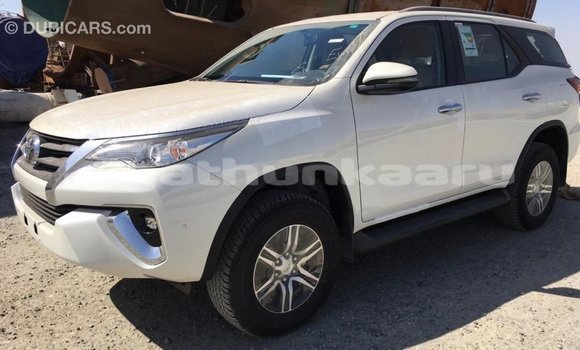 Buy Import Toyota Fortuner White Car in Import - Dubai in Baa Buy Import Toyota Fortuner White Car in Import - Dubai in Baa