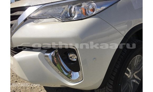 Buy Import Toyota Fortuner White Car in Import - Dubai in Baa Buy Import Toyota Fortuner White Car in Import - Dubai in Baa