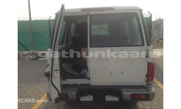 Buy Import Toyota Land Cruiser White Car in Import - Dubai in Baa Buy Import Toyota Land Cruiser White Car in Import - Dubai in Baa