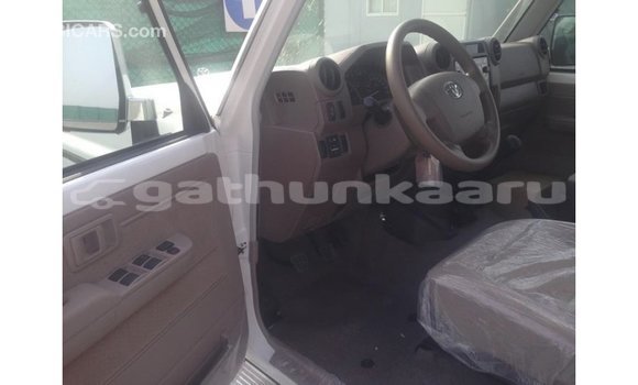 Buy Import Toyota Land Cruiser White Car in Import - Dubai in Baa Buy Import Toyota Land Cruiser White Car in Import - Dubai in Baa