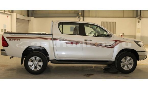 Buy Import Toyota Hilux White Car in Import - Dubai in Baa Buy Import Toyota Hilux White Car in Import - Dubai in Baa