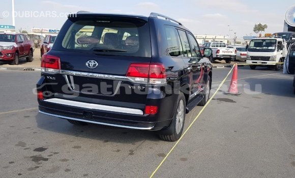 Buy Import Toyota Land Cruiser Black Car in Import - Dubai in Baa Buy Import Toyota Land Cruiser Black Car in Import - Dubai in Baa