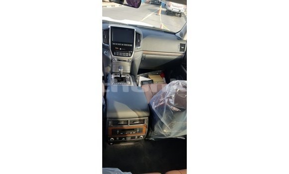 Buy Import Toyota Land Cruiser Black Car in Import - Dubai in Baa Buy Import Toyota Land Cruiser Black Car in Import - Dubai in Baa