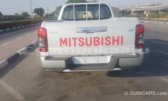 Buy Import Mitsubishi L200 White Car in Import - Dubai in Baa Buy Import Mitsubishi L200 White Car in Import - Dubai in Baa
