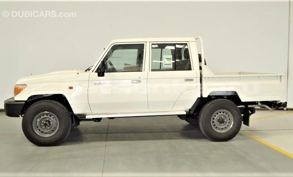 Buy Import Toyota Land Cruiser White Car in Import - Dubai in Baa Buy Import Toyota Land Cruiser White Car in Import - Dubai in Baa