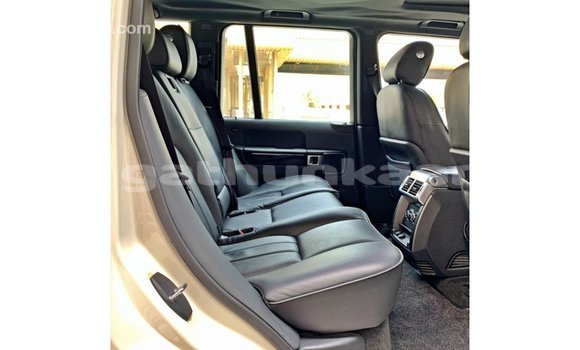 Buy Import Land Rover Range Rover White Car in Import - Dubai in Baa Buy Import Land Rover Range Rover White Car in Import - Dubai in Baa