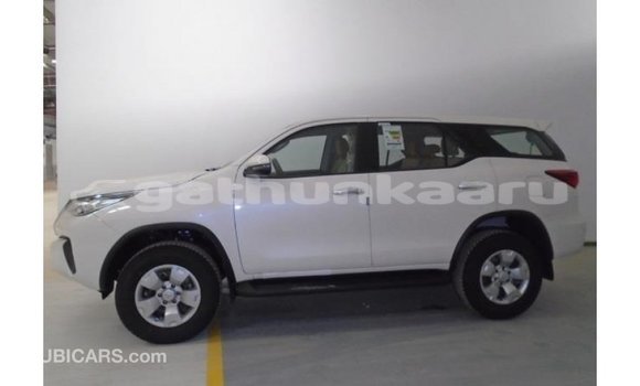 Buy Import Toyota Fortuner White Car in Import - Dubai in Baa Buy Import Toyota Fortuner White Car in Import - Dubai in Baa