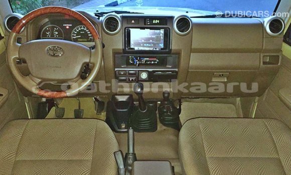 Buy Import Toyota Land Cruiser Beige Car in Import - Dubai in Baa Buy Import Toyota Land Cruiser Beige Car in Import - Dubai in Baa