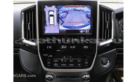 Buy Import Toyota Land Cruiser White Car in Import - Dubai in Baa Buy Import Toyota Land Cruiser White Car in Import - Dubai in Baa