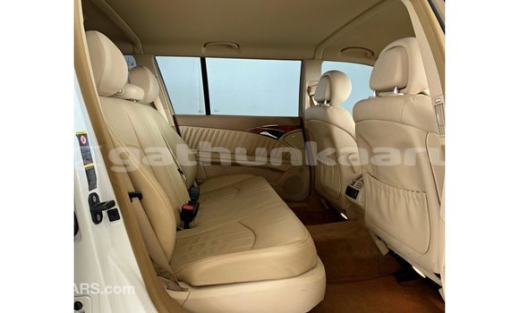 Buy Import Mercedes-Benz 200 White Car in Import - Dubai in Baa Buy Import Mercedes-Benz 200 White Car in Import - Dubai in Baa