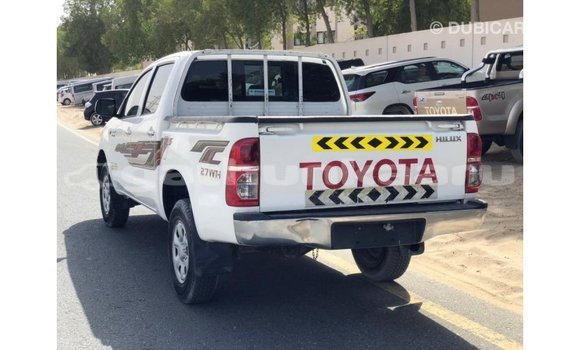 Buy Import Toyota Hilux White Car in Import - Dubai in Baa Buy Import Toyota Hilux White Car in Import - Dubai in Baa