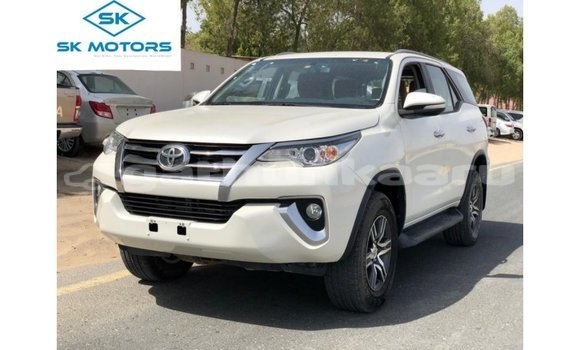 Buy Import Toyota Fortuner White Car in Import - Dubai in Baa Buy Import Toyota Fortuner White Car in Import - Dubai in Baa