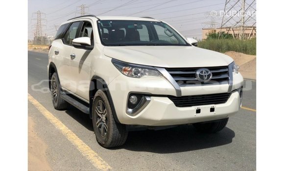 Buy Import Toyota Fortuner White Car in Import - Dubai in Baa Buy Import Toyota Fortuner White Car in Import - Dubai in Baa