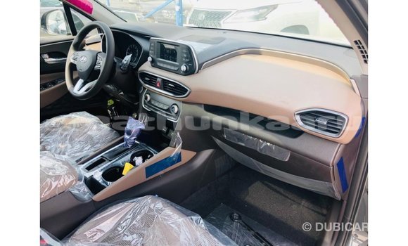 Buy Import Hyundai Santa Fe Green Car in Import - Dubai in Baa Buy Import Hyundai Santa Fe Green Car in Import - Dubai in Baa