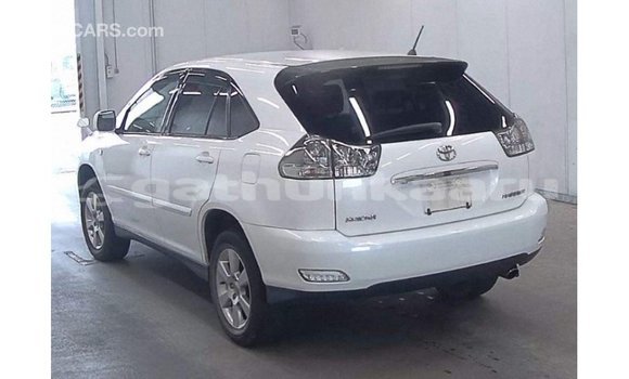 Buy Import Toyota Harrier White Car in Import - Dubai in Baa Buy Import Toyota Harrier White Car in Import - Dubai in Baa
