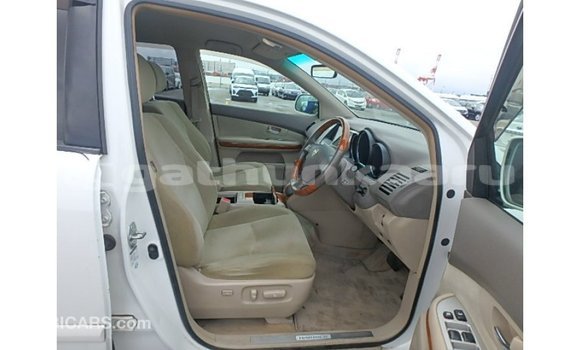 Buy Import Toyota Harrier White Car in Import - Dubai in Baa Buy Import Toyota Harrier White Car in Import - Dubai in Baa