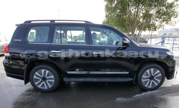 Buy Import Toyota Land Cruiser Black Car in Import - Dubai in Baa Buy Import Toyota Land Cruiser Black Car in Import - Dubai in Baa
