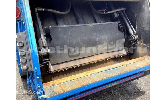 Buy Import Mitsubishi i Blue Car in Import - Dubai in Baa Buy Import Mitsubishi i Blue Car in Import - Dubai in Baa