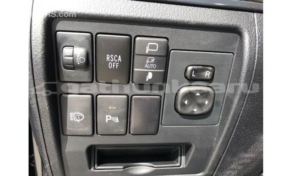 Buy Import Toyota Land Cruiser Black Car in Import - Dubai in Baa Buy Import Toyota Land Cruiser Black Car in Import - Dubai in Baa