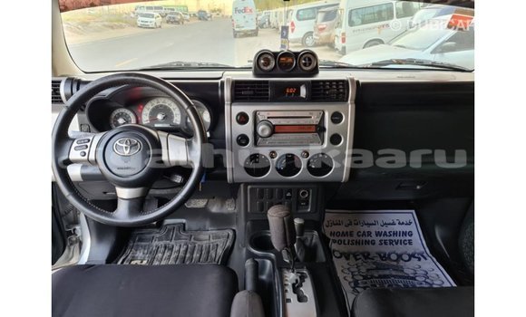 Buy Import Toyota FJ Cruiser Other Car in Import - Dubai in Baa Buy Import Toyota FJ Cruiser Other Car in Import - Dubai in Baa
