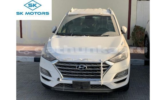 Buy Import Hyundai Tucson White Car in Import - Dubai in Baa