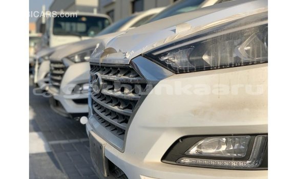 Buy Import Hyundai Tucson White Car in Import - Dubai in Baa Buy Import Hyundai Tucson White Car in Import - Dubai in Baa