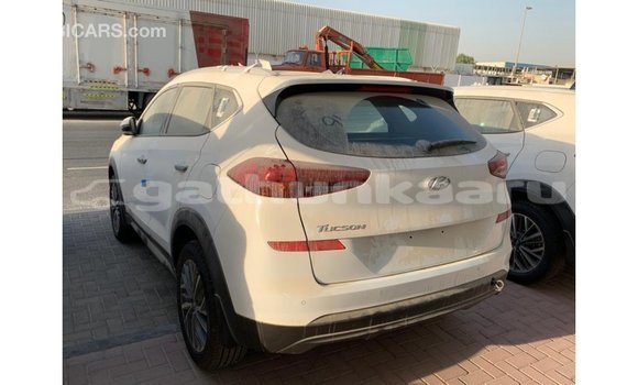 Buy Import Hyundai Tucson White Car in Import - Dubai in Baa Buy Import Hyundai Tucson White Car in Import - Dubai in Baa