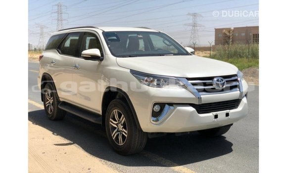 Buy Import Toyota Fortuner White Car in Import - Dubai in Baa Buy Import Toyota Fortuner White Car in Import - Dubai in Baa