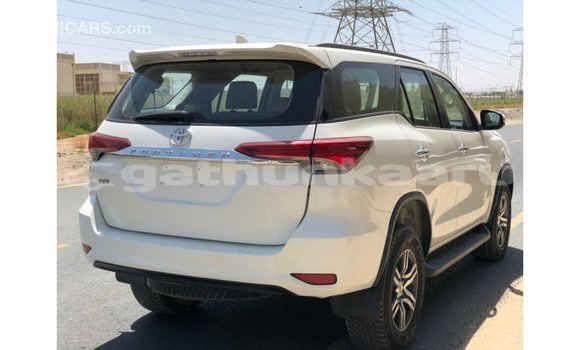 Buy Import Toyota Fortuner White Car in Import - Dubai in Baa Buy Import Toyota Fortuner White Car in Import - Dubai in Baa