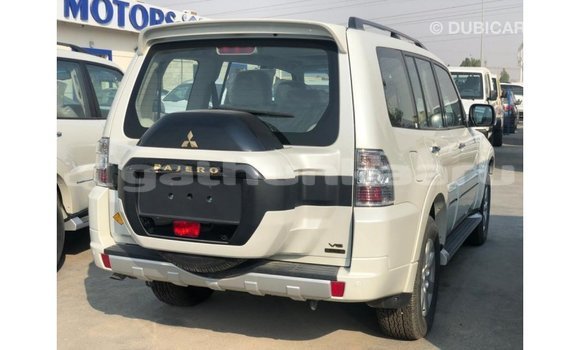 Buy Import Mitsubishi Pajero Black Car in Import - Dubai in Baa Buy Import Mitsubishi Pajero Black Car in Import - Dubai in Baa