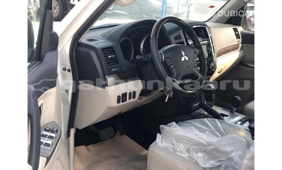 Buy Import Mitsubishi Pajero Black Car in Import - Dubai in Baa Buy Import Mitsubishi Pajero Black Car in Import - Dubai in Baa