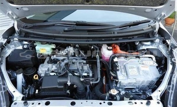 Buy Used Toyota Aqua White Car in Hithadhoo in Siin Buy Used Toyota Aqua White Car in Hithadhoo in Siin