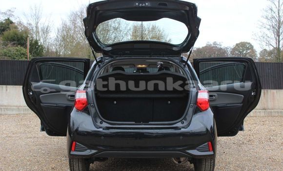 Buy Used Toyota Yaris Black Car in Agolhitheemu in Raa Buy Used Toyota Yaris Black Car in Agolhitheemu in Raa