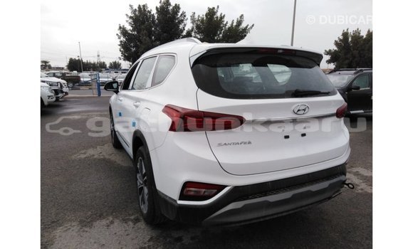 Buy Import Hyundai Santa Fe White Car in Import - Dubai in Baa Buy Import Hyundai Santa Fe White Car in Import - Dubai in Baa